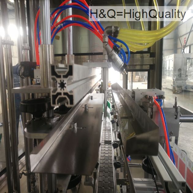 HQ-12G Liner type gravity liquid filling machine Fully-automatic Liquid Filling Machine